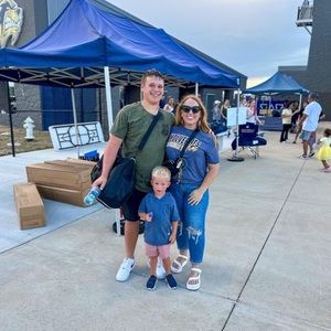 Meet your Posher, Emily